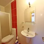 Hotel Kiyi *