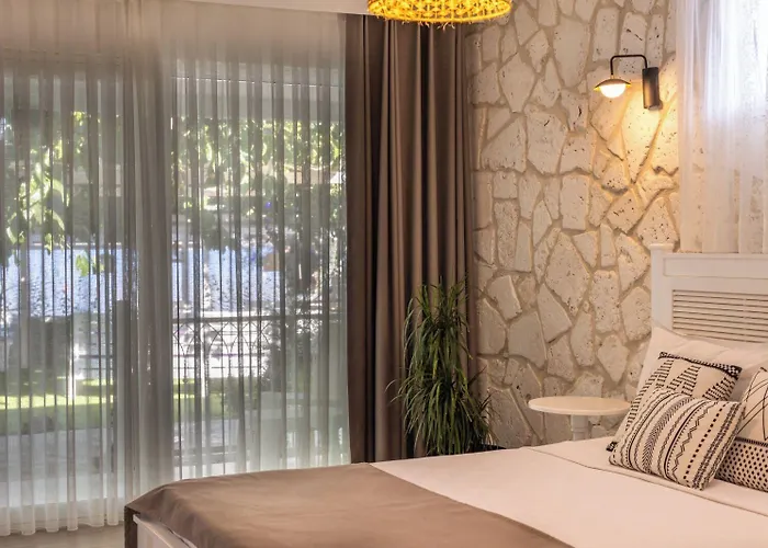 ホテル Kiyi セリミエ